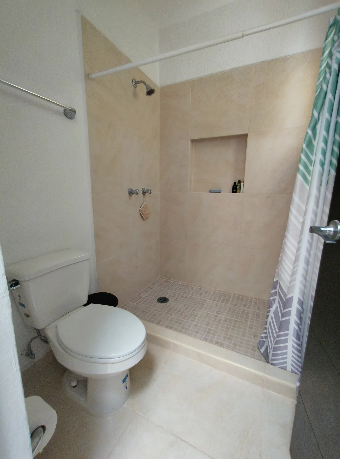 Baño del cuarto principal